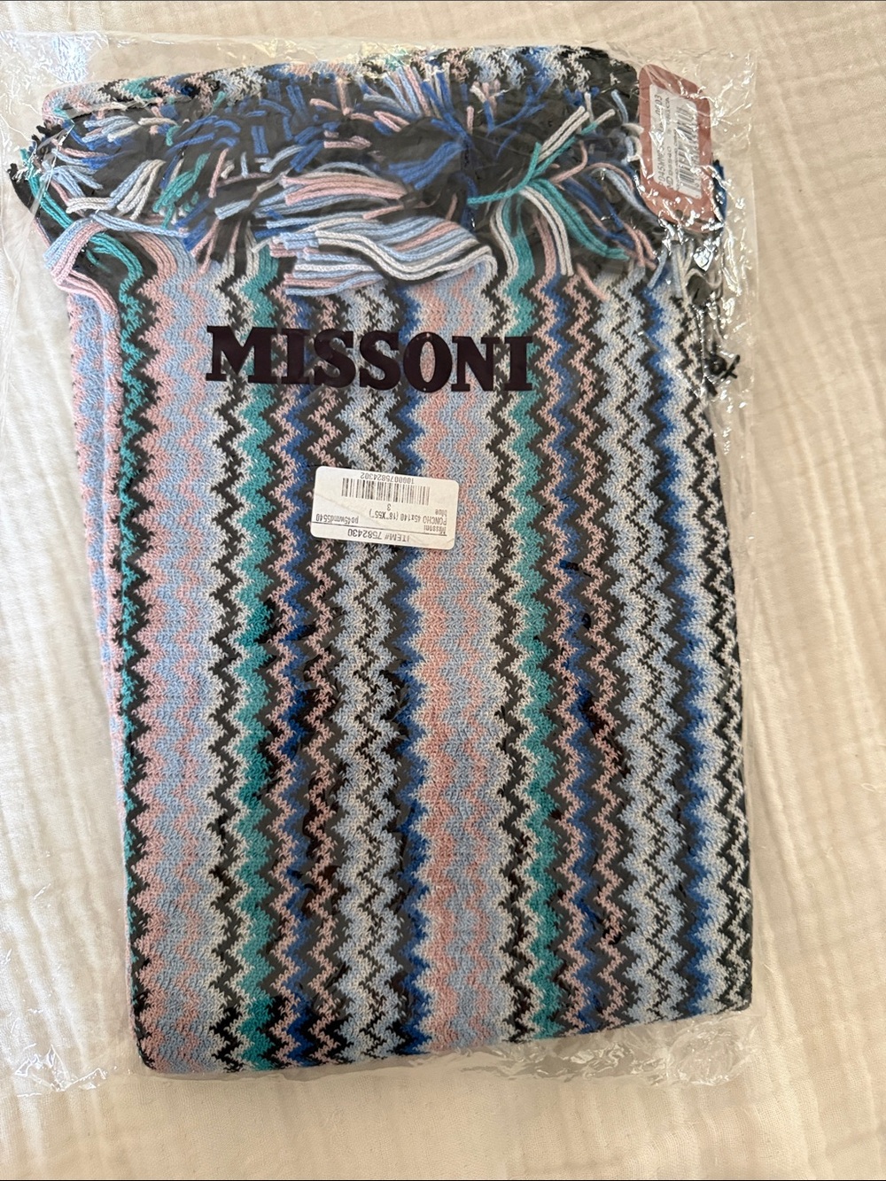 Missoni Zig Zag Poncho (po45wmd5540 Var 003) 45x140 (18”x55”)